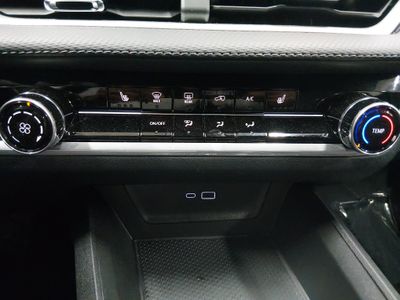 2026 Chevrolet Equinox — photo 18 view
