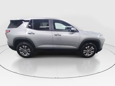 2026 Chevrolet Equinox — photo 8 view