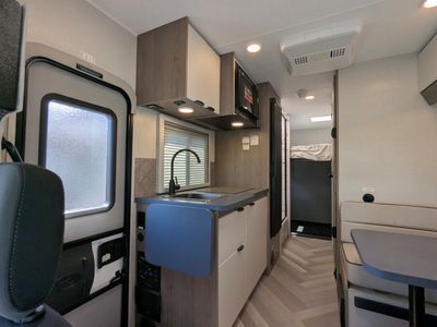 2025 Coachmen Cross Trail EV - Photo 14