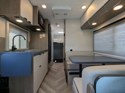 2025 Coachmen Cross Trail EV - Photo 11