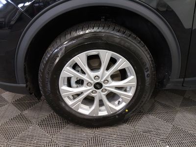 2025 Ford Escape — photo 10 view