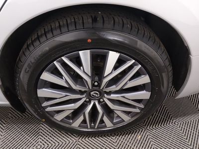 2023 Nissan Altima — photo 10 view