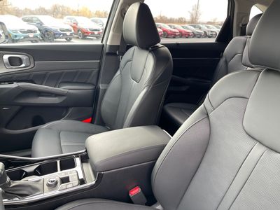 2026 Kia Sorento - Photo 9