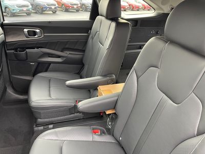 2026 Kia Sorento - Photo 18