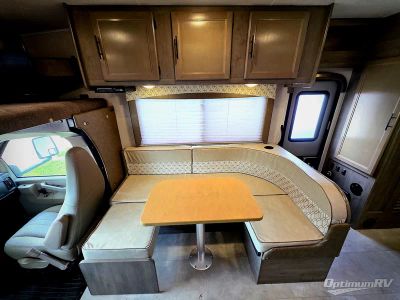 2020 Coachmen Freelander — photo 8 view