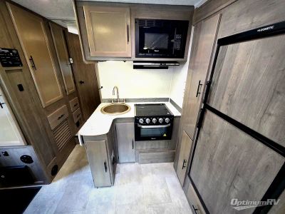 2020 Coachmen Freelander — photo 10 view