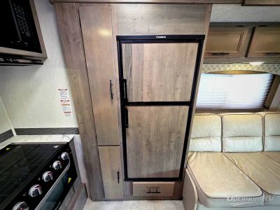 2020 Coachmen Freelander — photo 11 view