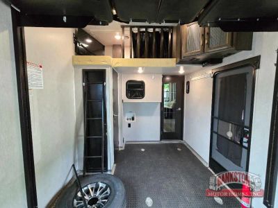 2019 Cyclone 3600 — photo 23 view