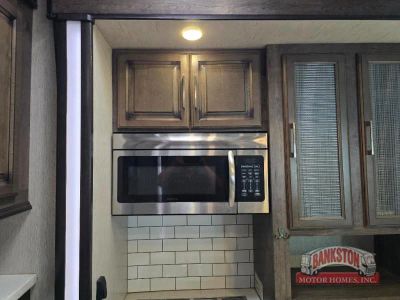 2019 Cyclone 3600 — photo 10 view