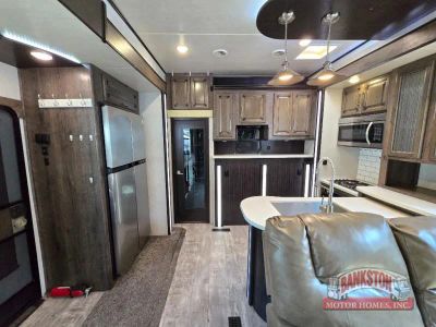 2019 Cyclone 3600 — photo 7 view