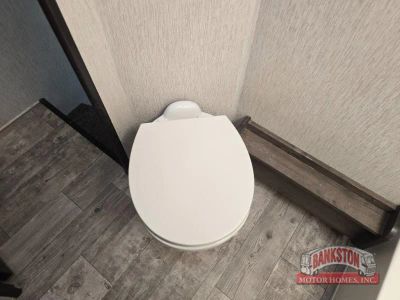2019 Cyclone 3600 — photo 29 view