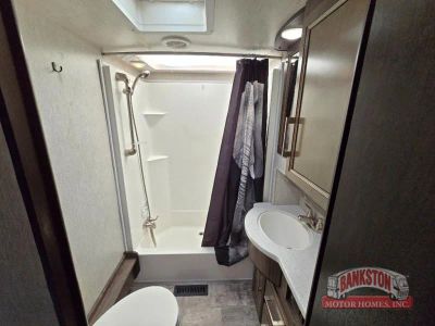 2019 Cyclone 3600 — photo 27 view