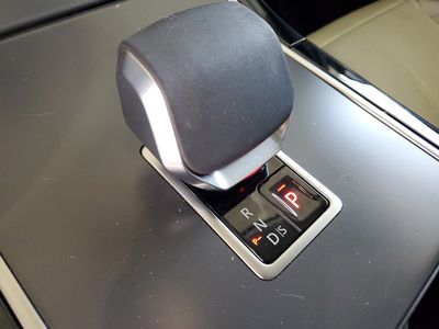 2025 Land Rover Range Rover Velar - Photo 29