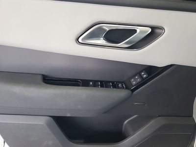 2025 Land Rover Range Rover Velar - Photo 14