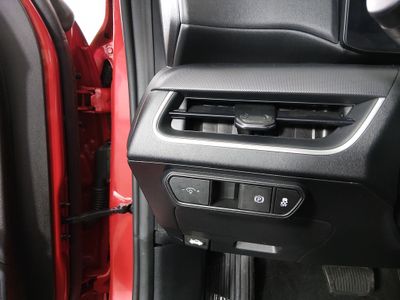 2025 Kia K4 — photo 13 view