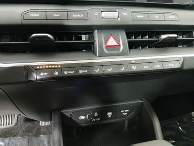 2025 Kia K4 — photo 18 view
