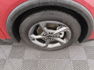 2025 Kia K4 — photo 10 view
