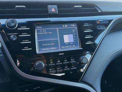2020 Toyota Camry - Photo 10