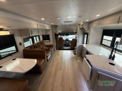 2026 Dynamax DynaQuest XL — photo 22 view