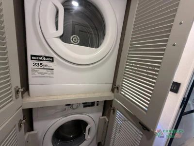 2026 Dynamax DynaQuest XL — photo 25 view
