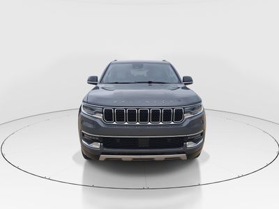 2023 Jeep Wagoneer L - Photo 2