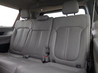 2023 Jeep Wagoneer L - Photo 18