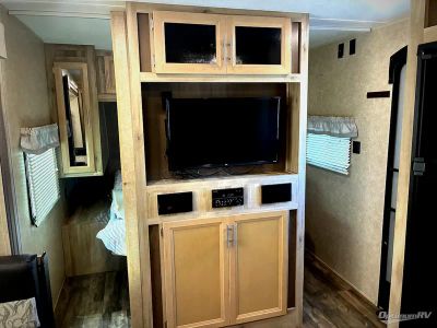 2019 Coachmen Catalina Trail Blazer — photo 10 view