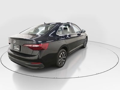 2024 Volkswagen Jetta — photo 7 view