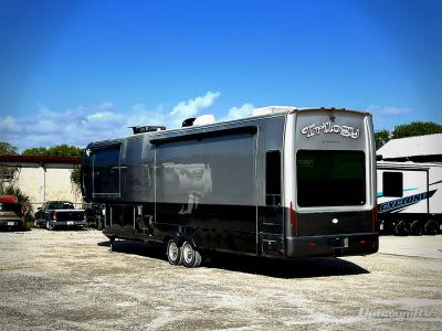 2013 Dynamax Corp Trilogy — rear three-quarter view
