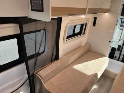 2027 Thor Motor Coach TALAVERA — photo 10 view