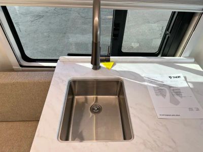 2027 Thor Motor Coach TALAVERA — photo 7 view