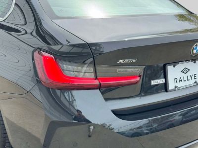 2025 BMW 3 Series - Photo 10