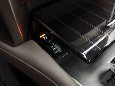 2021 Lexus GX - Photo 17