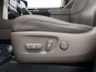 2021 Lexus GX - Photo 13