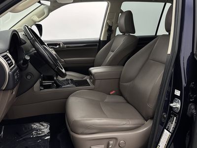 2021 Lexus GX - Photo 14