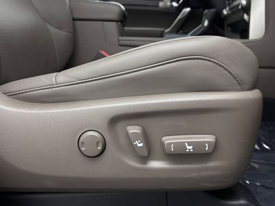 2021 Lexus GX - Photo 36
