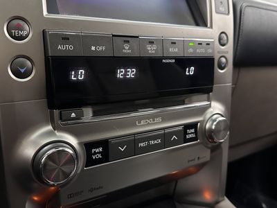 2021 Lexus GX - Photo 19