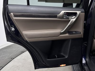 2021 Lexus GX - Photo 25