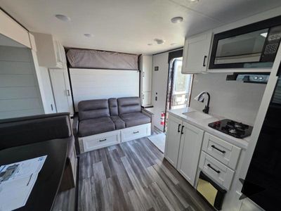 2026 Jayco Jay Flight SLX — photo 21 view