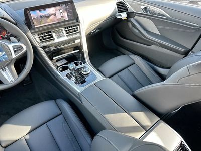 2026 BMW 8 Series - Photo 18