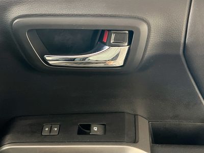 2020 Toyota Tacoma - Photo 28