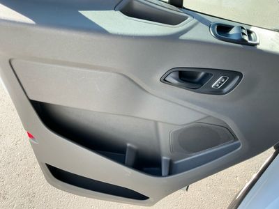 2023 Ford Transit Passenger Wagon - Photo 15