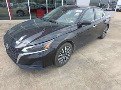2024 Nissan Altima - Photo 2