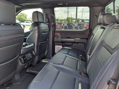 2025 Ford F-150 - Photo 17