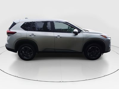 2025 Nissan Rogue - Photo 8
