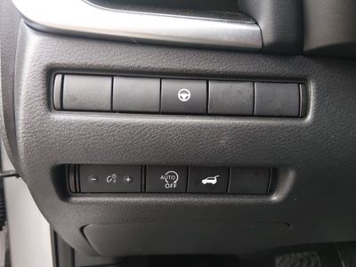 2025 Nissan Rogue - Photo 13