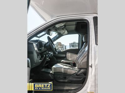 2026 Grand Design Lineage Series F - Photo 14