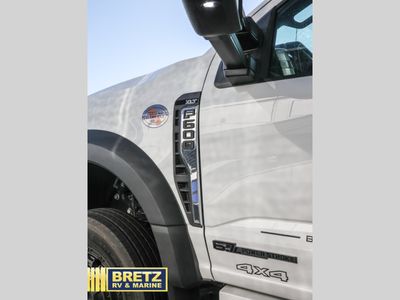2026 Grand Design Lineage Series F - Photo 8