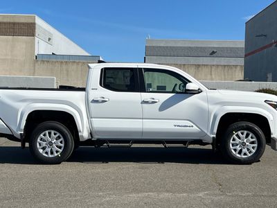 2026 Toyota Tacoma — photo 8 view