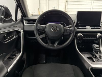 2024 Toyota RAV4 - Photo 22